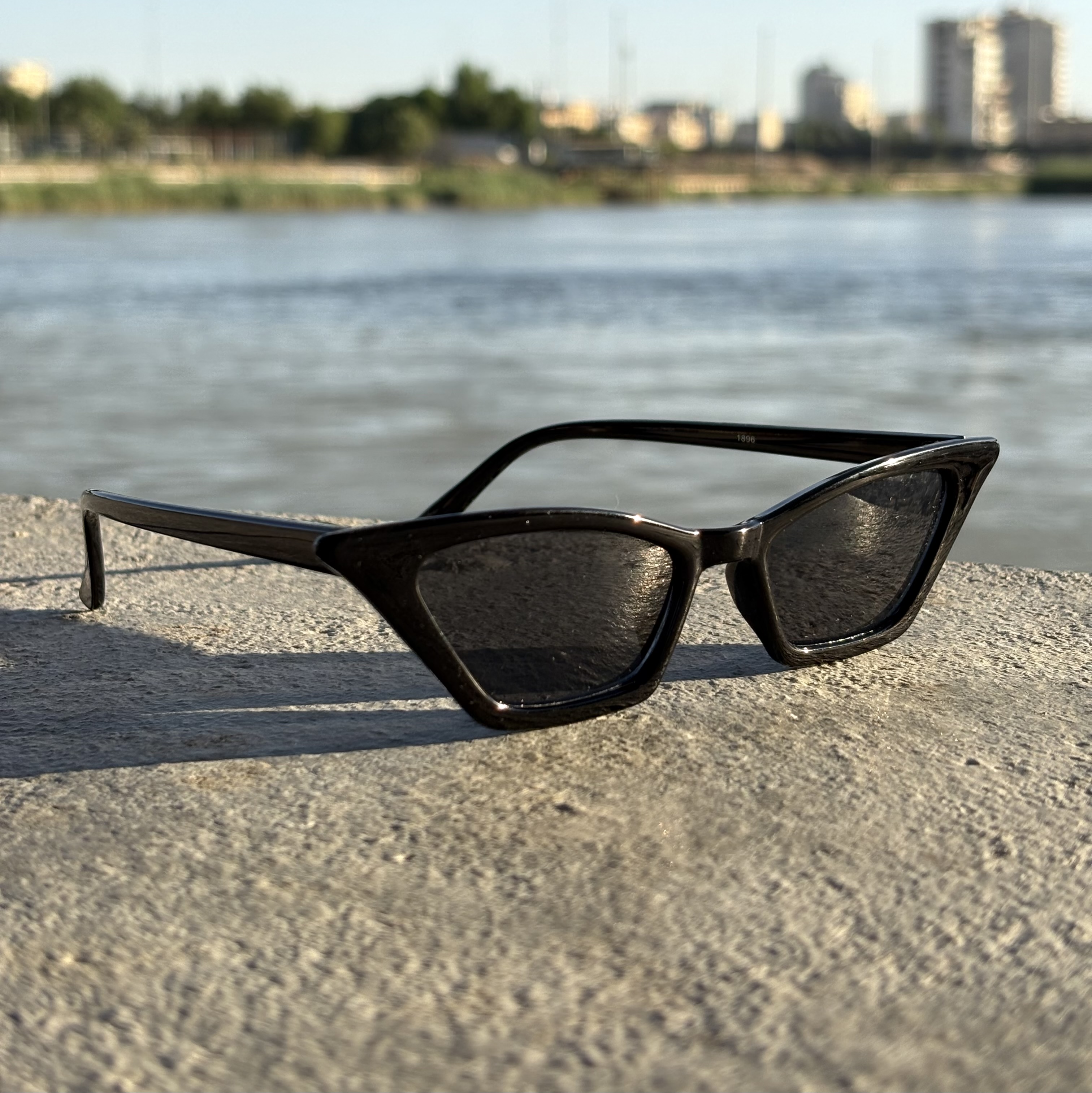 عینک افتابی گربه ای فشن  ترند uv400 مشکی